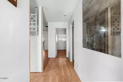 Entry Way - 1563 E Second St, Oxnard, CA 93030 photo 2 of 3