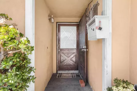 Entry Way - 1563 E Second St, Oxnard, CA 93030 photo 1 of 3