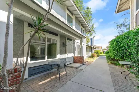 536 Spring Rd #98, Moorpark, CA 93021