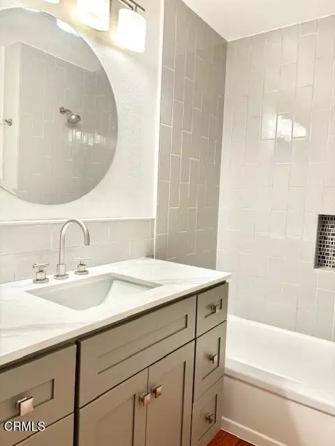 Bath - 4514 Gateshead Bay, Oxnard, CA 93035 photo 3 of 3