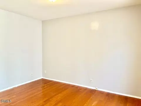 Living - 4514 Gateshead Bay, Oxnard, CA 93035 photo 6 of 6