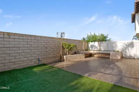 Exterior - 525 Dylan Dr #58, Oxnard, CA 93033 photo 4 of 6