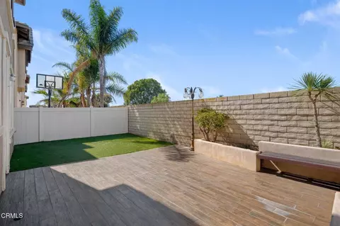 Exterior - 525 Dylan Dr #58, Oxnard, CA 93033 photo 5 of 6