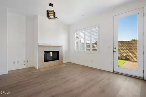 Living - 525 Dylan Dr #58, Oxnard, CA 93033 photo 5 of 7