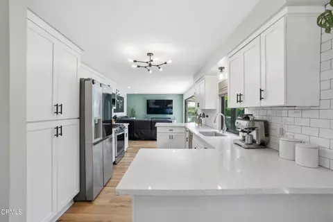 Kitchen - 1130 Bogota Ct, Oxnard, CA 93035 photo 1 of 4