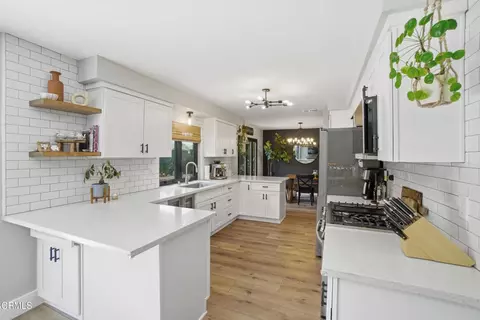 Kitchen - 1130 Bogota Ct, Oxnard, CA 93035 photo 4 of 4