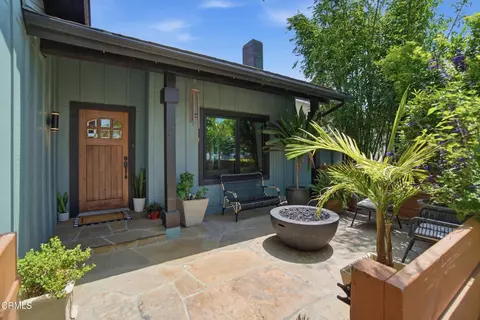 Exterior - 1130 Bogota Ct, Oxnard, CA 93035 photo 3 of 9