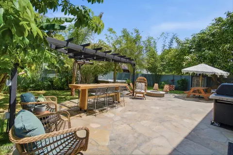 Exterior - 1130 Bogota Ct, Oxnard, CA 93035 photo 7 of 9