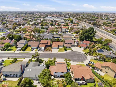 View/Area - 1130 Bogota Ct, Oxnard, CA 93035 photo 3 of 4