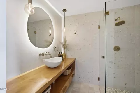 Bath - 1130 Bogota Ct, Oxnard, CA 93035 photo 1 of 4