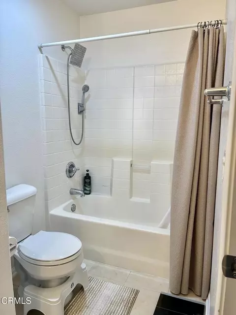 Bath - 3741 Dunkirk Dr, Oxnard, CA 93035 photo 3 of 3
