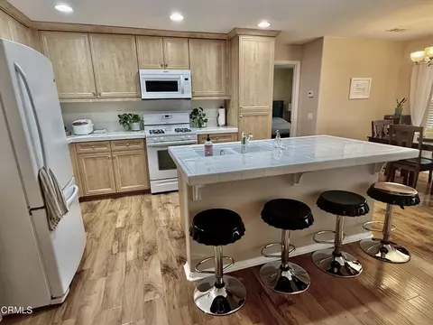 Kitchen - 3741 Dunkirk Dr, Oxnard, CA 93035 photo 2 of 5