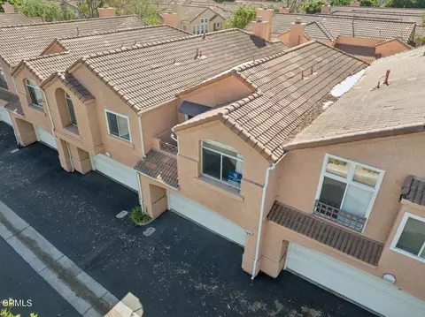 View/Area - 727 Kingfisher Way, Oxnard, CA 93030 photo 6 of 7
