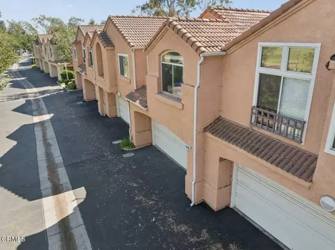 View/Area - 727 Kingfisher Way, Oxnard, CA 93030 photo 2 of 7