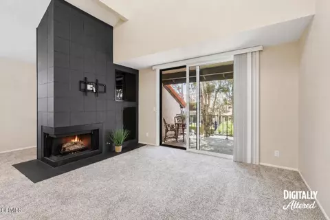 Living - 2226 Martinique Ln, Oxnard, CA 93035 photo 4 of 10