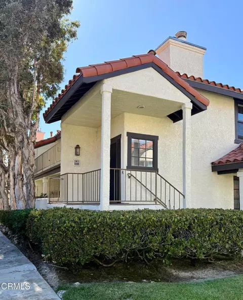 2226 Martinique Ln, Oxnard, CA 93035