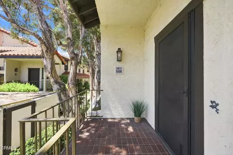 Exterior - 2226 Martinique Ln, Oxnard, CA 93035 photo 4 of 13