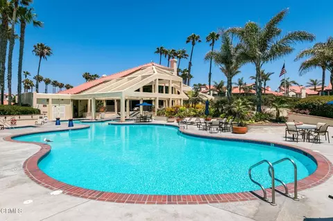 Exterior - 2226 Martinique Ln, Oxnard, CA 93035 photo 11 of 13