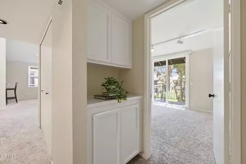 Entry Way - 2226 Martinique Ln, Oxnard, CA 93035 photo 2 of 2