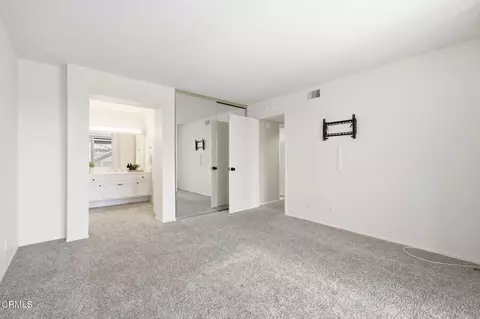 Bedroom - 2226 Martinique Ln, Oxnard, CA 93035 photo 3 of 3