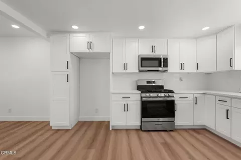 Kitchen - 1908 Morley St, Simi Valley, CA 93065 photo 1 of 2