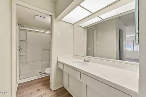 Bath - 505 Taxco Ct, Camarillo, CA 93010 photo 2 of 6
