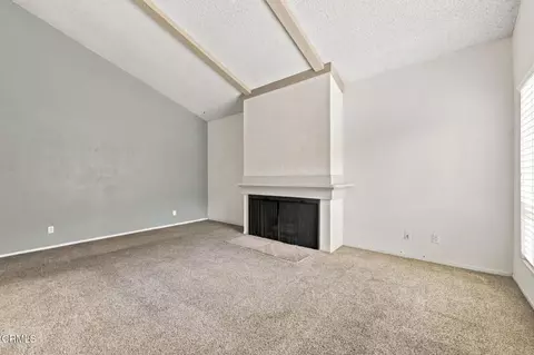 Living - 505 Taxco Ct, Camarillo, CA 93010 photo 2 of 6