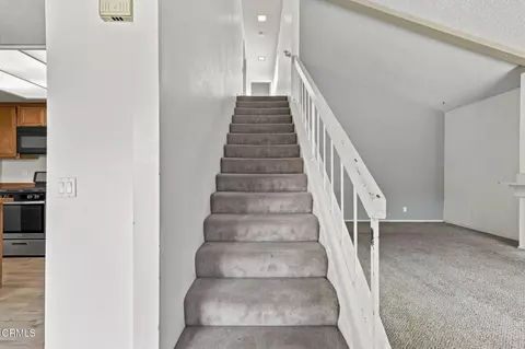 Entry Way - 505 Taxco Ct, Camarillo, CA 93010 photo 2 of 2