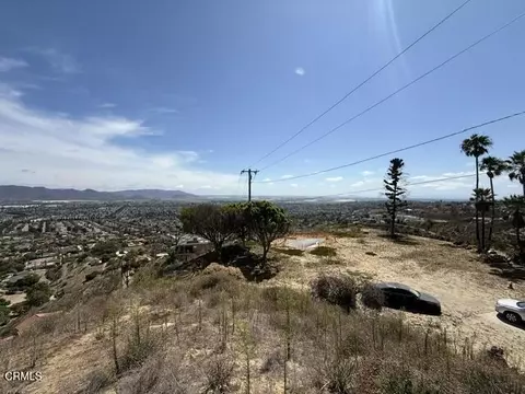 534 E Highland Dr, Camarillo, CA 93010 photo 8