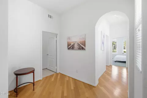Entry Way - 1972 Keltic Lodge Dr, Oxnard, CA 93036 photo 4 of 4