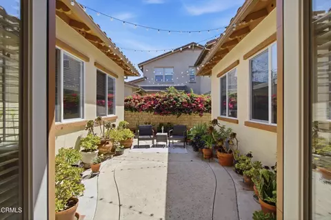 Exterior - 1972 Keltic Lodge Dr, Oxnard, CA 93036 photo 5 of 7