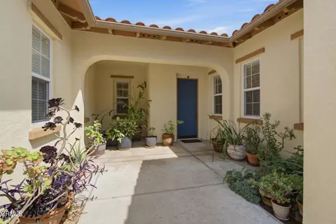 Exterior - 1972 Keltic Lodge Dr, Oxnard, CA 93036 photo 4 of 7