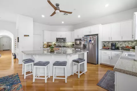 Kitchen - 1972 Keltic Lodge Dr, Oxnard, CA 93036 photo 1 of 3