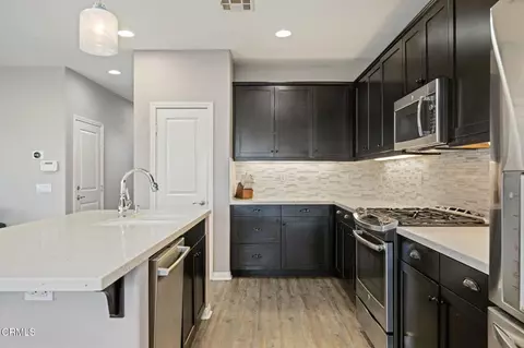 Kitchen - 573 Xanadu Way, Oxnard, CA 93036 photo 2 of 3