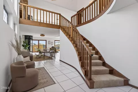 Entry Way - 3009 Ocean Dr, Oxnard, CA 93035 photo 3 of 8
