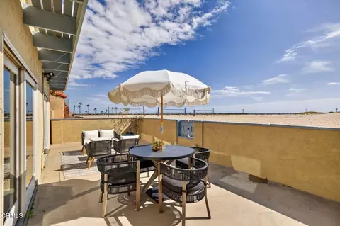 Exterior - 3009 Ocean Dr, Oxnard, CA 93035 photo 2 of 6