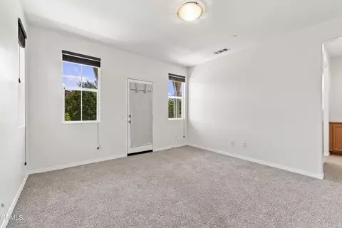 Living - 3145 Lisbon Ln, Oxnard, CA 93036 photo 8 of 8