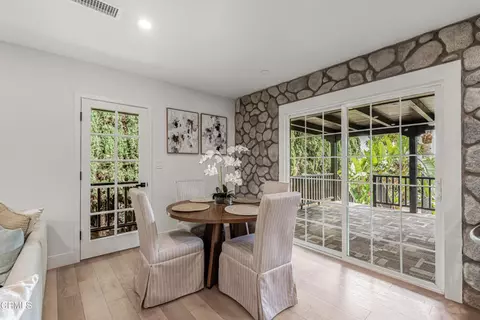 Dining - 130 Anacapa Dr, Camarillo, CA 93010 photo 3 of 4