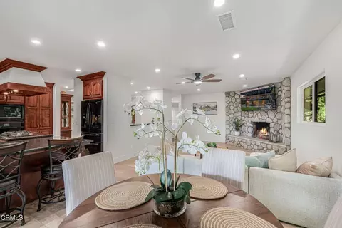Dining - 130 Anacapa Dr, Camarillo, CA 93010 photo 2 of 4