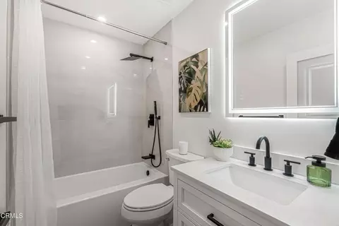 Bath - 130 Anacapa Dr, Camarillo, CA 93010 photo 2 of 6