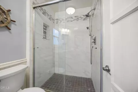 Bath - 332 Sunset Dr, Oxnard, CA 93035 photo 2 of 4