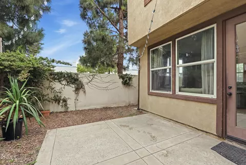 Exterior - 1143 Ambrosia St, Oxnard, CA 93030 photo 5 of 6