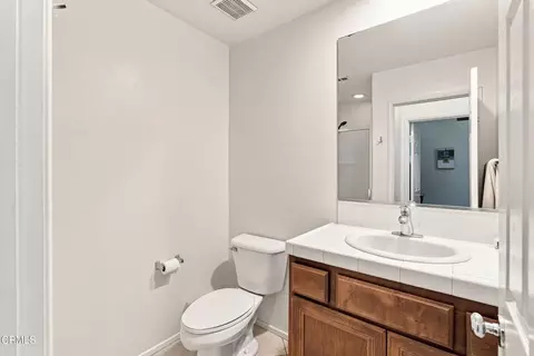 Bath - 1143 Ambrosia St, Oxnard, CA 93030 photo 1 of 7
