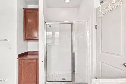 Bath - 1143 Ambrosia St, Oxnard, CA 93030 photo 5 of 7
