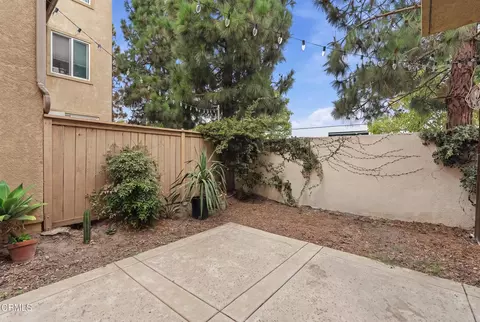 Exterior - 1143 Ambrosia St, Oxnard, CA 93030 photo 6 of 6