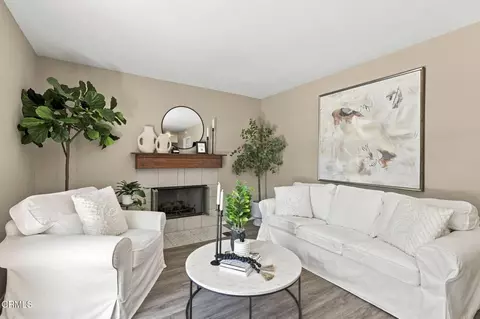 Living - 2206 Derby St, Camarillo, CA 93010 photo 3 of 5