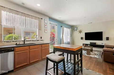 Kitchen - 5313 Gibson Pl, Oxnard, CA 93033 photo 1 of 3