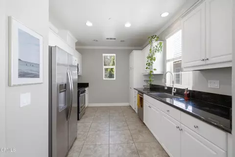 Kitchen - 3146 N Ventura Rd, Oxnard, CA 93036 photo 1 of 5