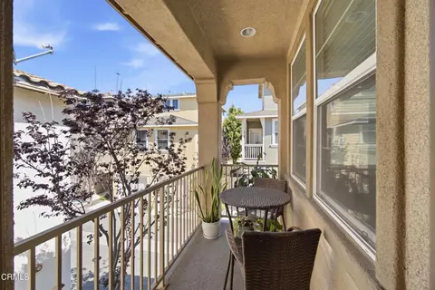 Exterior - 3146 N Ventura Rd, Oxnard, CA 93036 photo 2 of 8