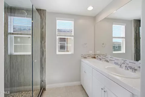 Bath - 3146 N Ventura Rd, Oxnard, CA 93036 photo 2 of 3
